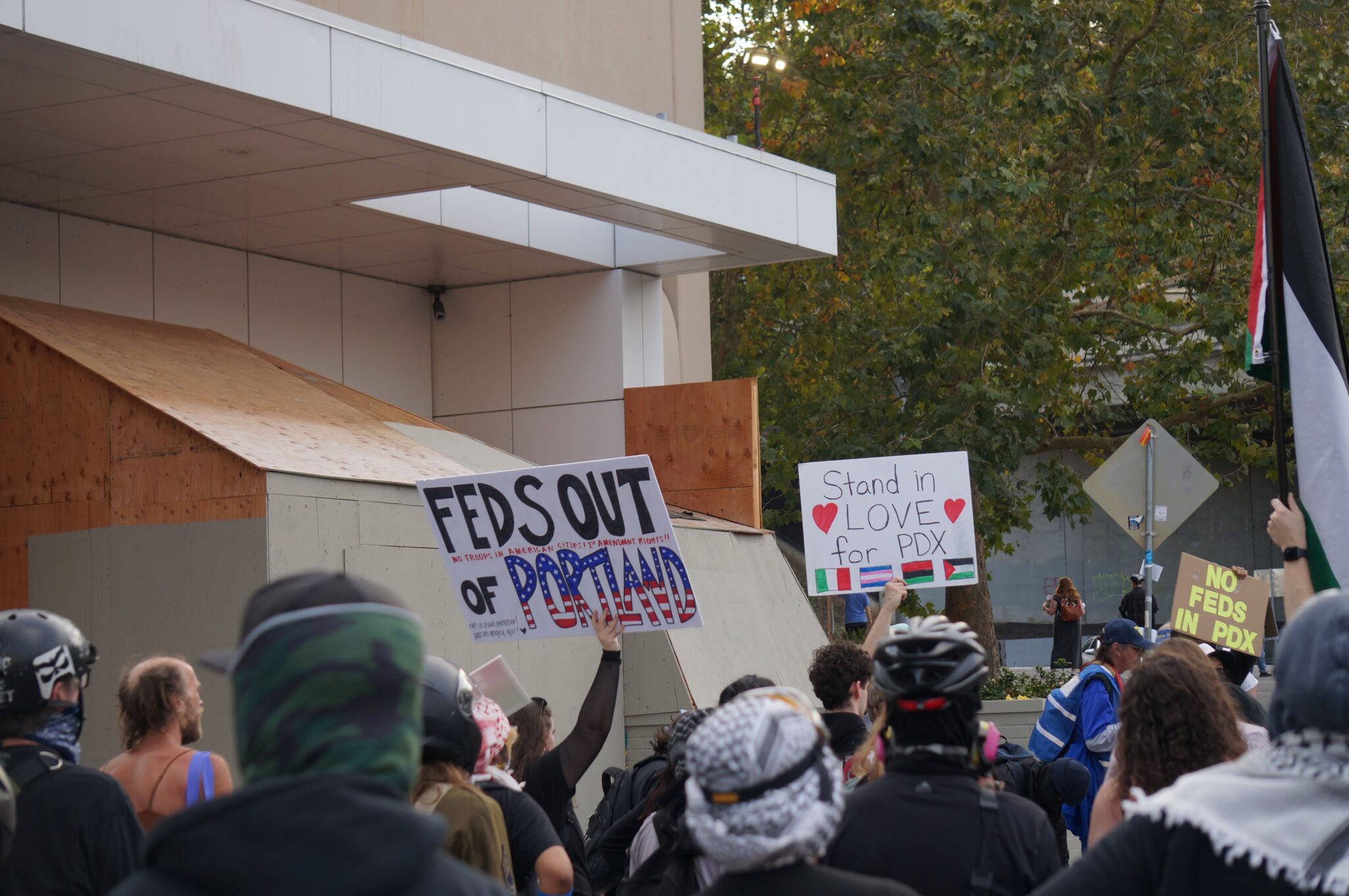 Guard deployment to Portland stays blocked as 9th Circuit considers review of case