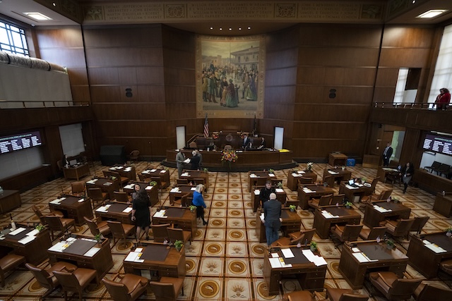 Editorial: Legislators must cut millions from Oregon budget