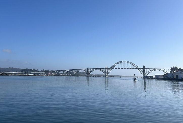 bendbulletin.com - none - ICE contractor informs Oregon agency of incoming Newport action: 'Something's going on'