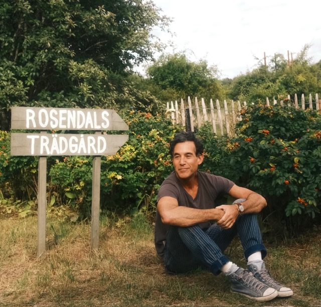 Live music roundup: Joshua Radin, acoustic duets, Brothers Comatose