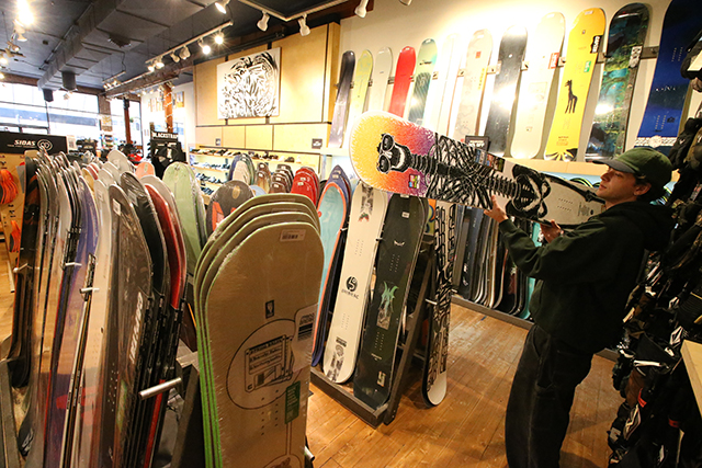 Central Oregon’s winter sports season stalls as locals await snowfall