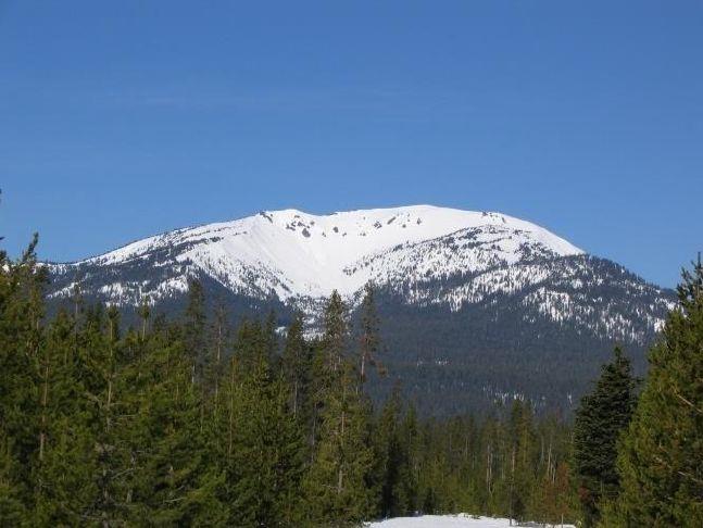 Family of Bend skier who died in 2025 avalanche sues guide company